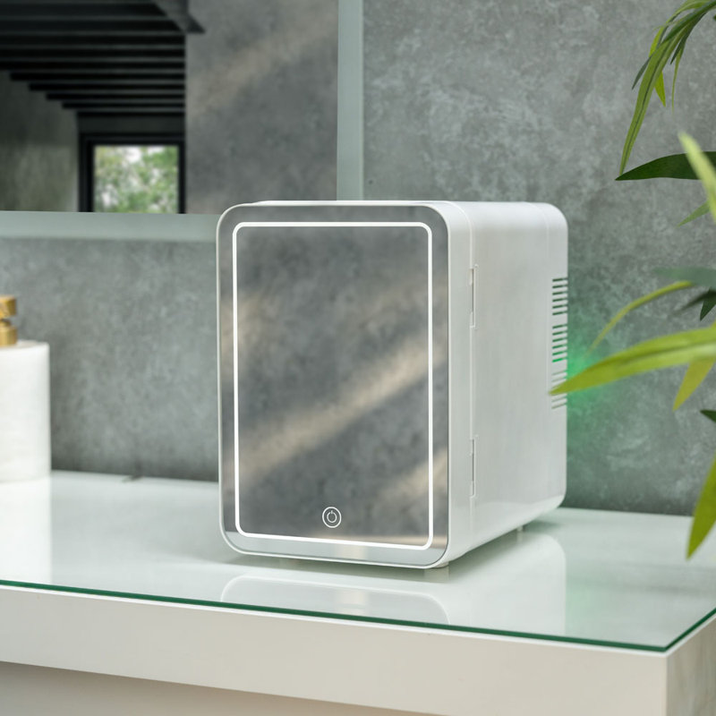 Metro Lane Castielle 4L L Freestanding Mini Fridge