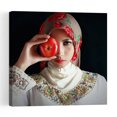 Portrait contemporain de la beauté de la pomme rouge