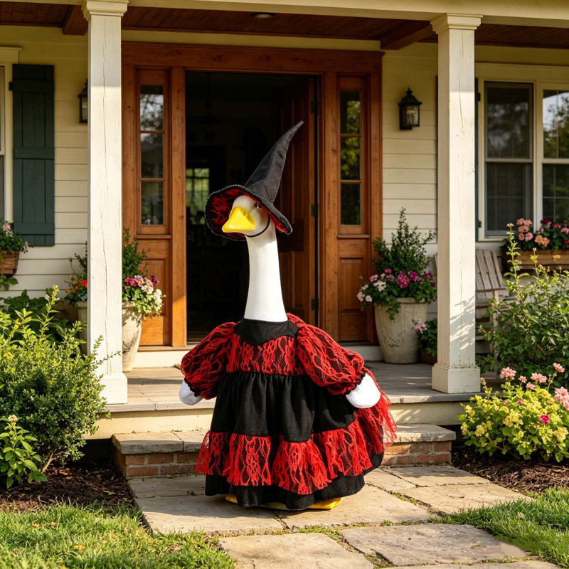 Porche oie, robe de décoration avec chapeau, rouge