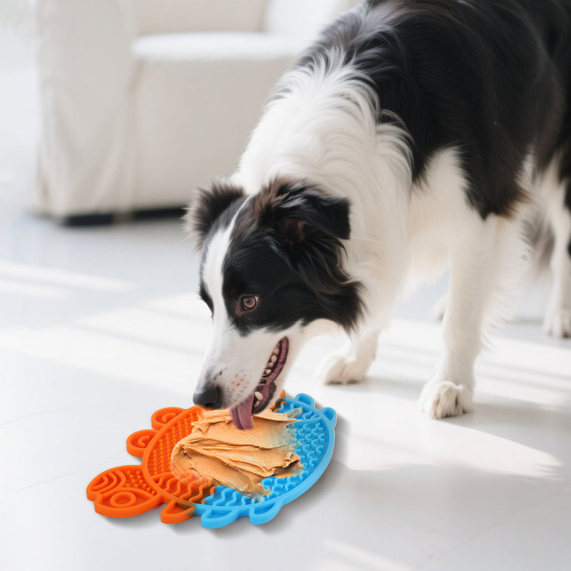 Chillout Lick Mat Crab Cat Pet Feeder