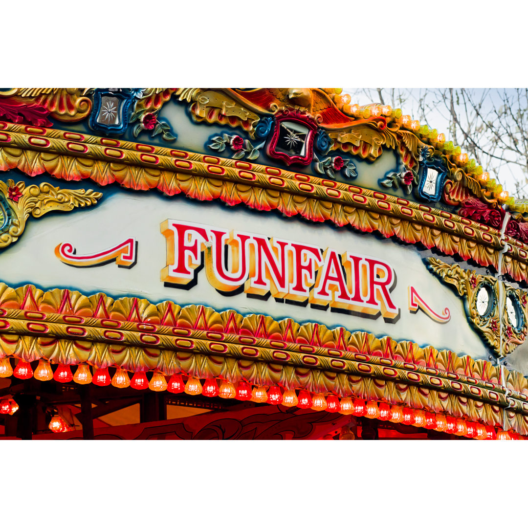 Fun Fair Schild von StockSolutions - Leinwanddrucke