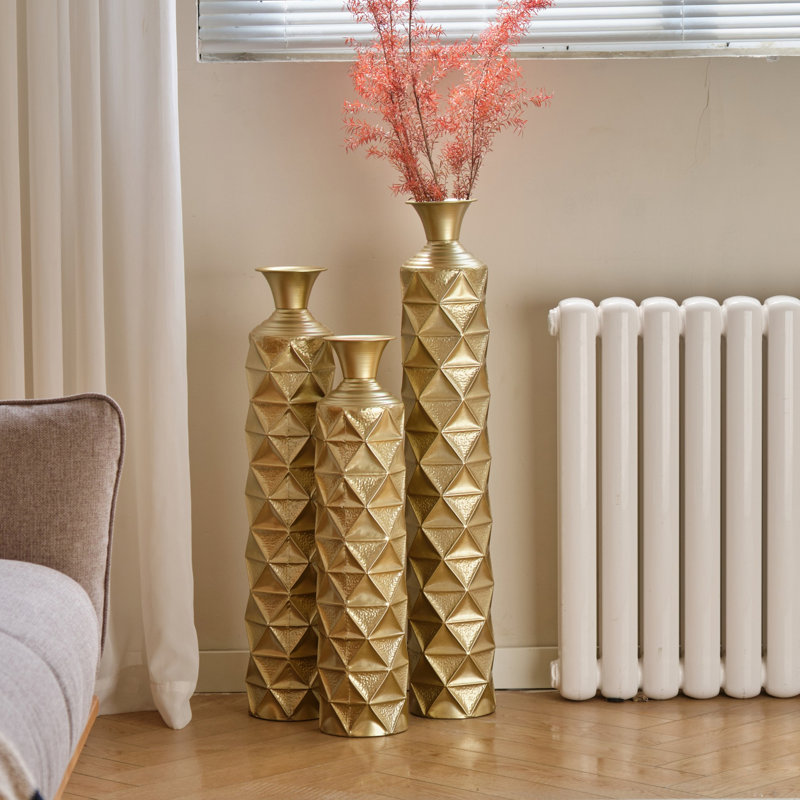 Ensemble de 3 vases en métal pour la décoration intérieure