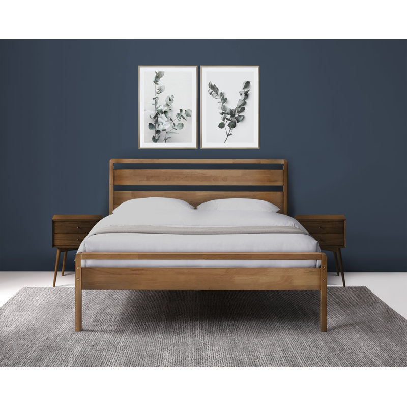Bergenfield Solid Wood Bed, Double (4'6)