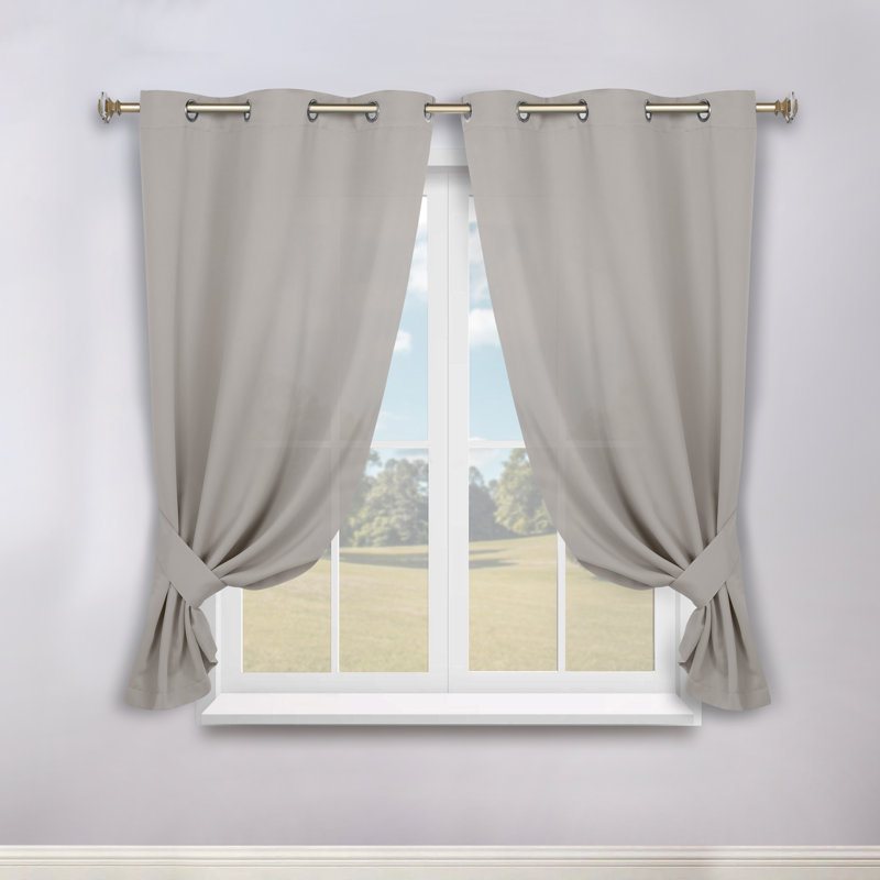 Paire de rideaux obscurcissant avec œillets Millendon, Sauge, L 46 po x L 63 po