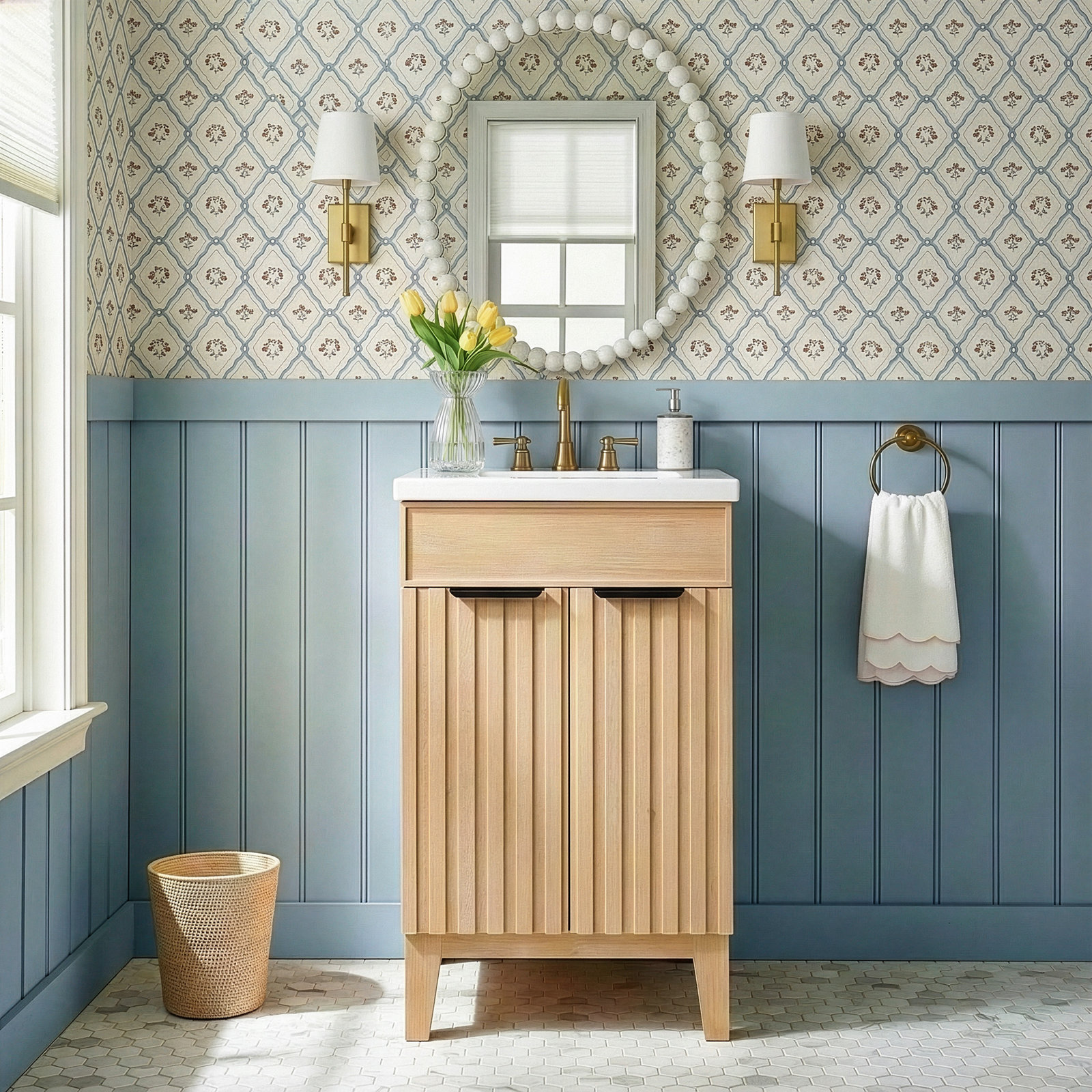Dansfield 18.1'' Single Bathroom Vanity, Fir Wood Brown, Matte Black