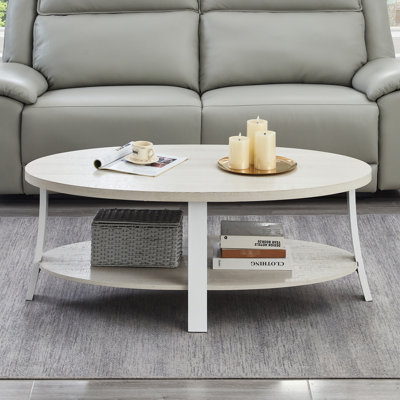 Table basse ovale en bois blanche avec tablette de rangement fonctionnelle