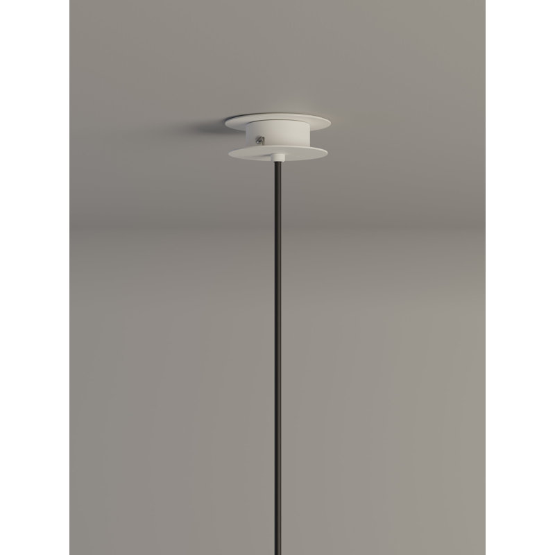 GT5, Tile Raw, Textured White/Black, 130.7" H x 24.4" W x 24.4" D