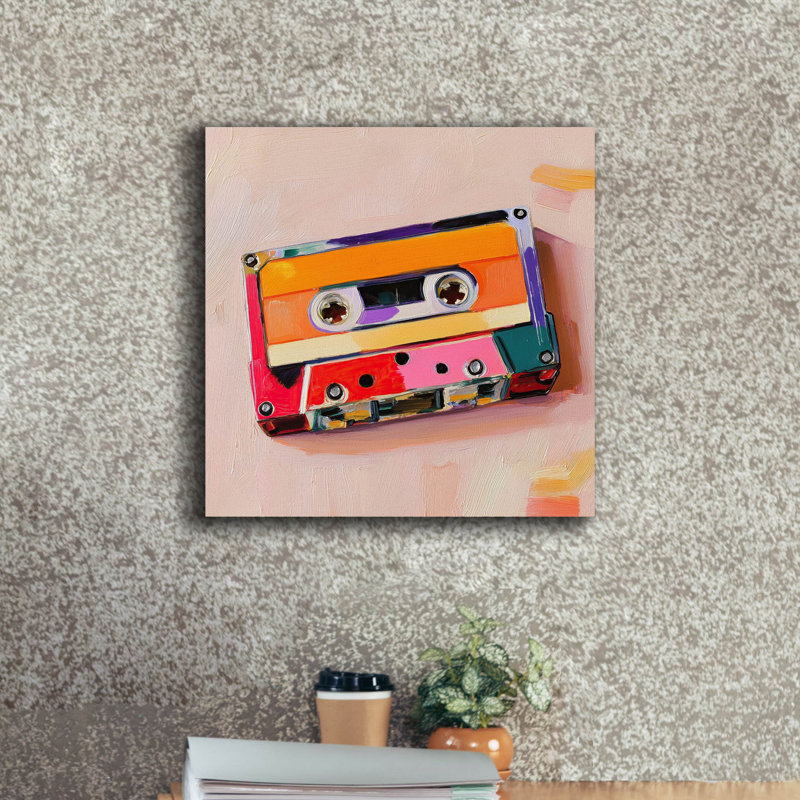 «Vintage Cassette Tape 2» par Ann Klee, art mural sur toile, 18 po x 18 po, 18 po x 18 po