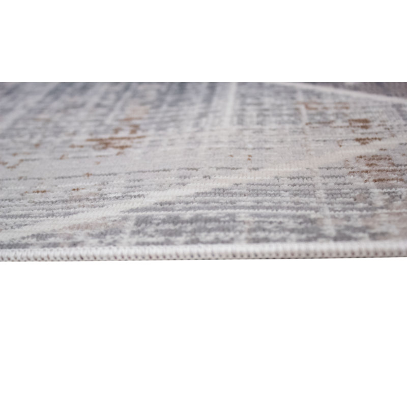 Baymore Geometric Indoor Rug, 1'11" x 6'2"