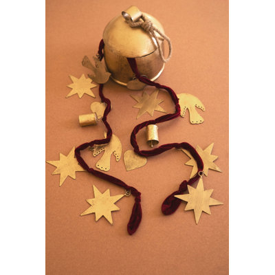 Christmas Lightbourne With Maroon Velvet (Min 4)