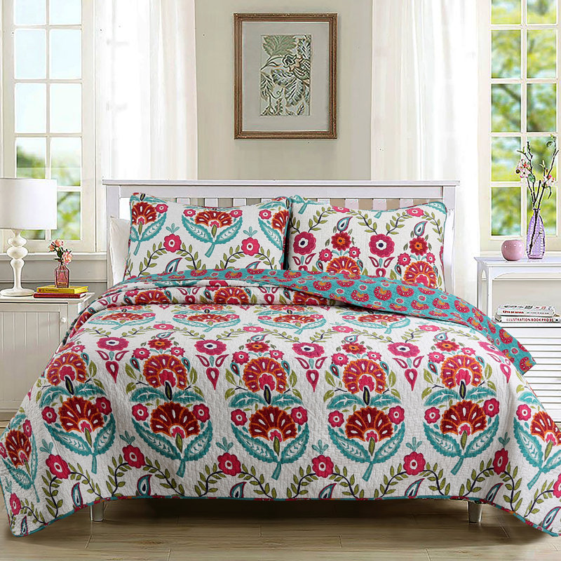 Astoria Floral Cotton Floral Quilt, King Quilt + 2 King Shams