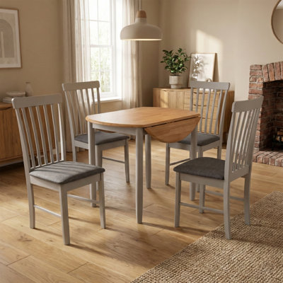 Deerfiled Extendable Round Solid Wood Dining Table