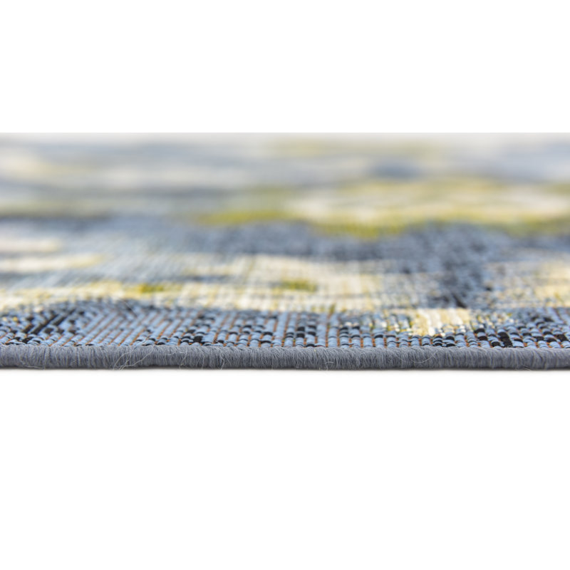 Tapis intérieur / extérieur bleu / gris Newt Ikat, Rectangle 4 pi 1 po x 6 pi 1 po