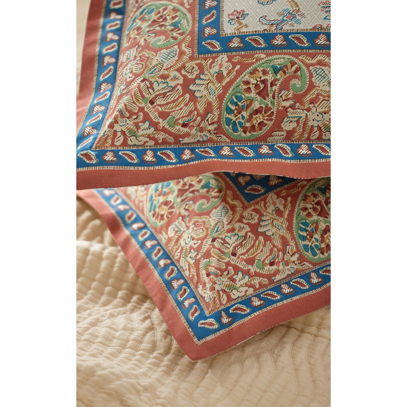 Bering Duvet Cover Set, Queen Duvet Cover + 2 Standard Shams