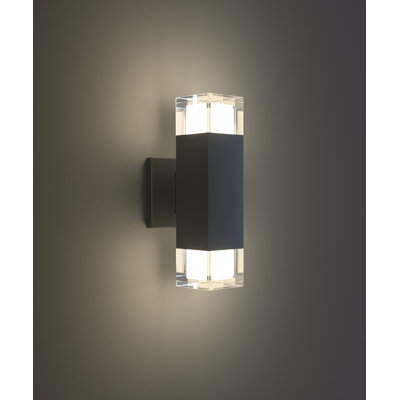 Luvia Aluminum LED Wall Light