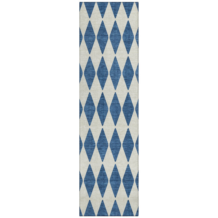Loreen Washable Geometric Indoor / Outdoor Rug