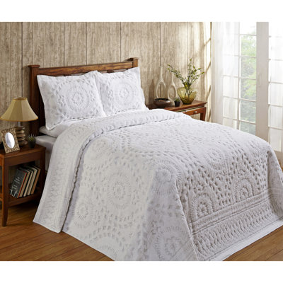 Rio 100% Cotton Chenille Tufted Bedspread, Traditional Medallion Design, Soft Breathable All-Season Machine Washable Coverlet, OEKO-TEX Certified, King Size, White