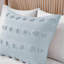 Ensemble de housse de couette en jacquard à 3 pinces avec revers en microfibre, détails de pompons amusants et traitement antimicrobien-122502154-122502150