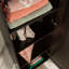 Armoire de rangement de coin contemporaine brune avec 5 tablettes
