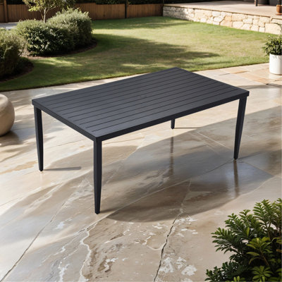 Table de salle à manger d'extérieur en aluminium avec pieds fuselés et trou pour parasol
