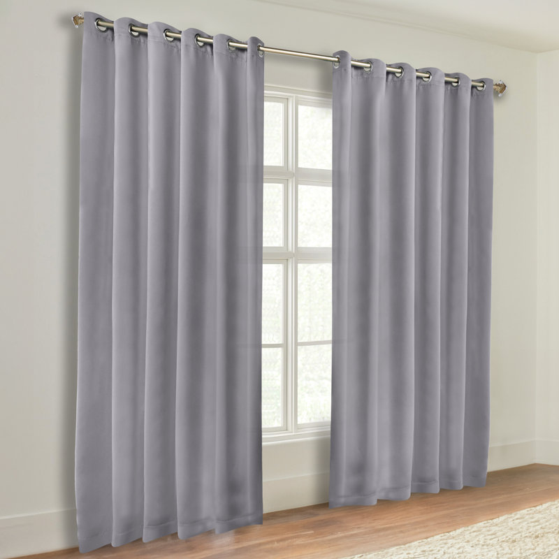 Paire de rideaux obscurcissant avec œillets Millendon, Argent, L 70 po x L 63 po
