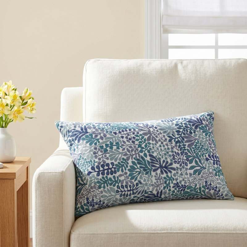 Wyat Pillow