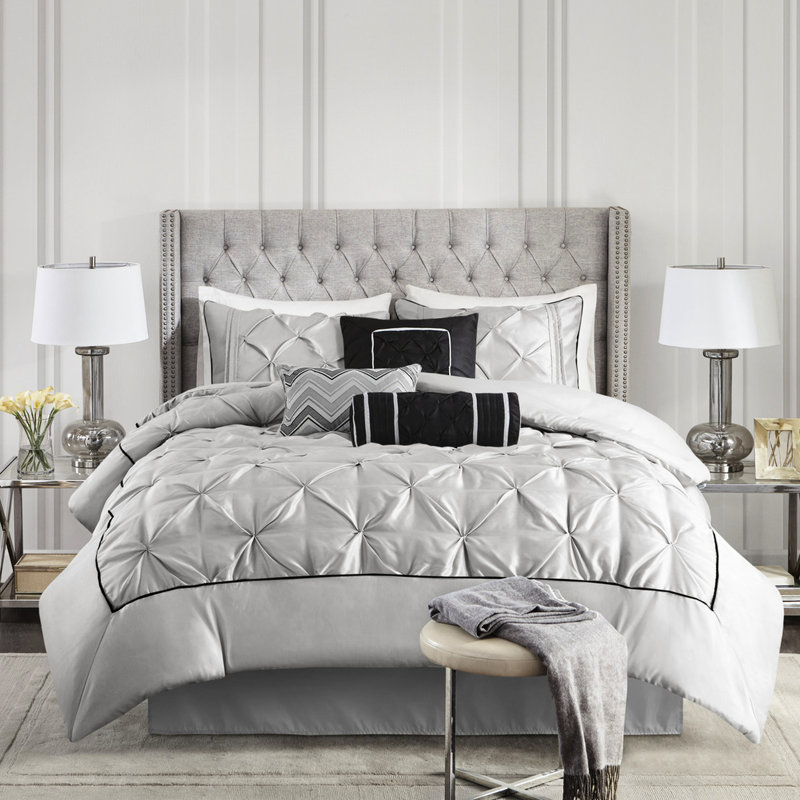 Édredon gris très grand 7 pièces - Élégance, contient 1 édredon, 2 taies décoratives, 3 coussins décoratifs, jupe de lit, fer à repasser pour éliminer les plis