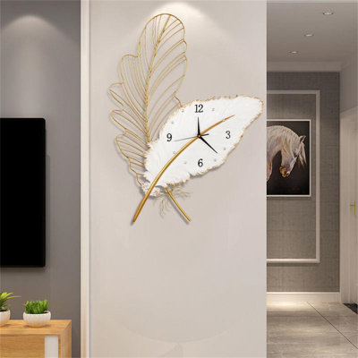Nylah Silent Wall Clock With Feather Design, Decorative Clock For Living Room, Bedroom, And Office, 12-Inch Round Wall Clock With Easy-To-Read Numbers