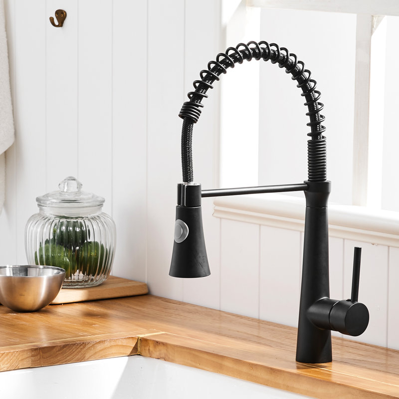 Robinet de cuisine noir rétractable, conception à poignée simple, fabrication robuste en laiton, revêtement anticorrosion, réglages de jet et de jet, installation facile