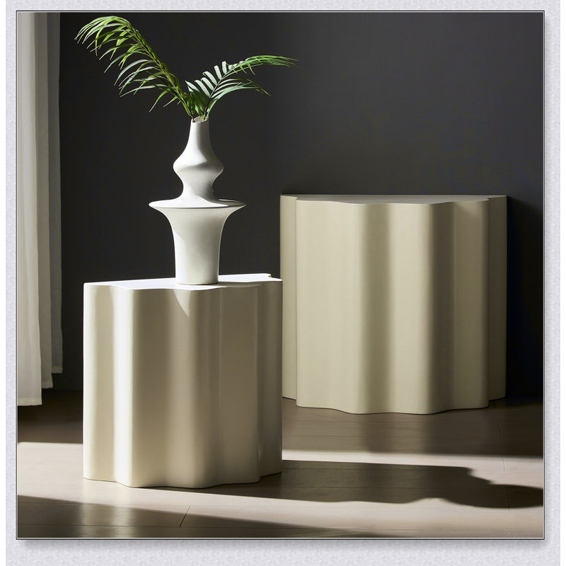 Ensemble de 2 tables d'appoint en fibre de verre à bords ondulés, durables et élégantes pour les espaces de vie modernes, aucun assemblage requis