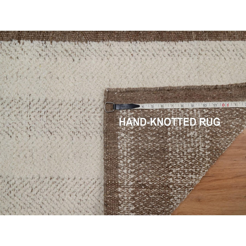 2 pi 1 po x 3 pi blanc d'hiver, moderne, noué à la main, motif à rayures verticales, tissage à plat, ton sur ton, texturé, laine naturelle non teinte, tapis, échantillon, tapis oriental