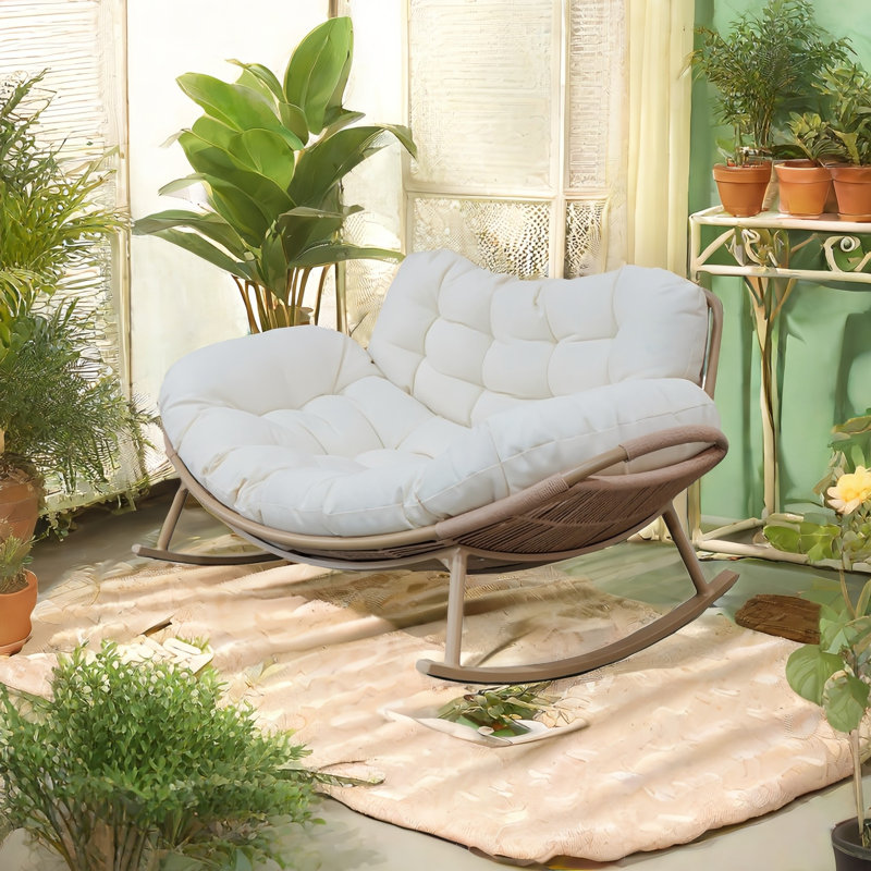 Chaise berçante moderne rembourrée