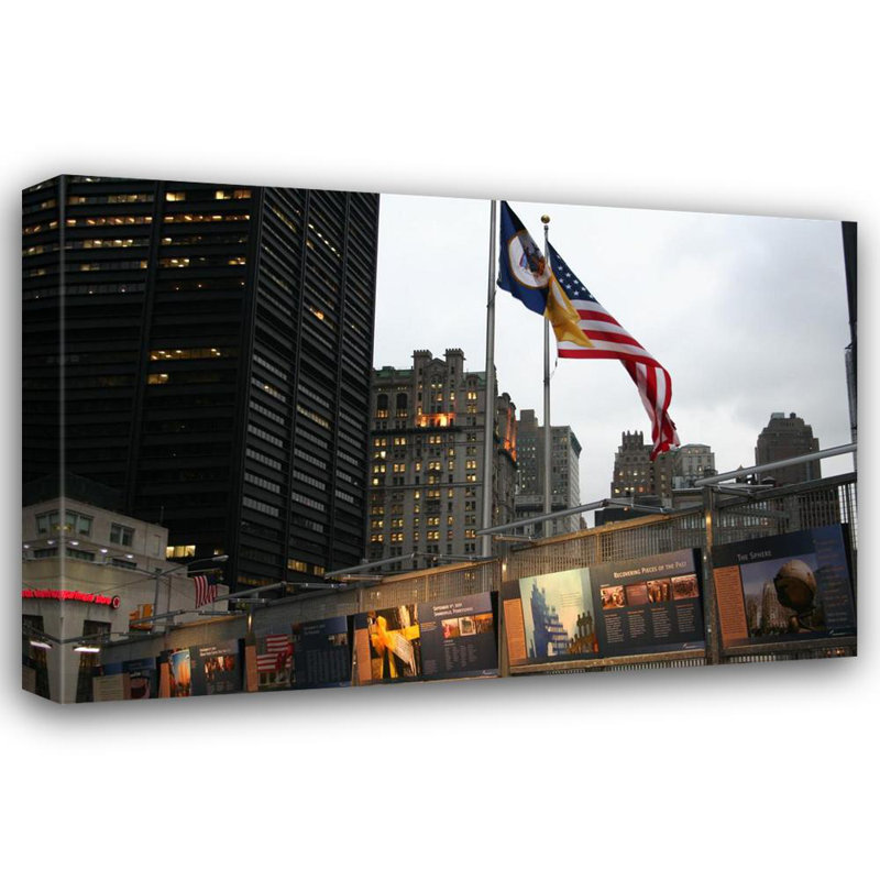 New York City WTC 9/11 Hommage au sol, H 12 po x l 18 po