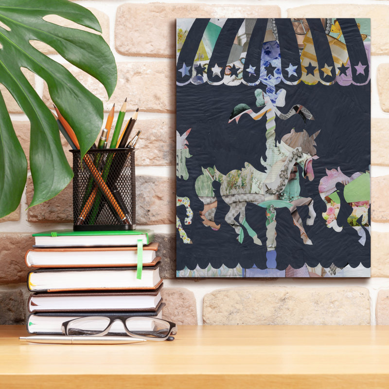 «Carousel» par Artpoptart, art mural sur toile, H 16 po x l 12 po x P 0,75 po