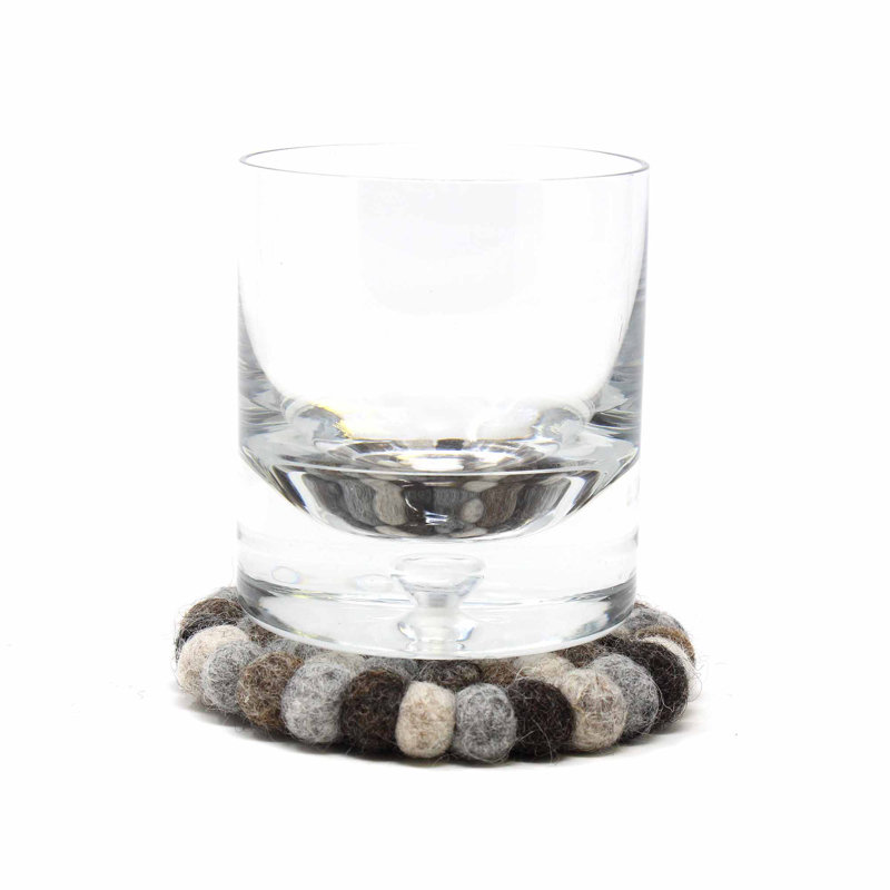Round 4 Piece Coaster Set, Gray/White