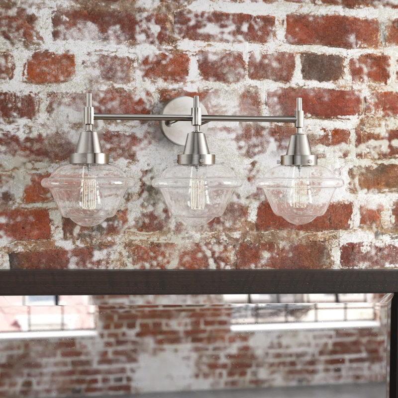 Éclairage pour meuble-lavabo à 3 lumières à intensité variable Gayle, Ampoule DEL rétro 4 watts, Transparent, Nickel satiné