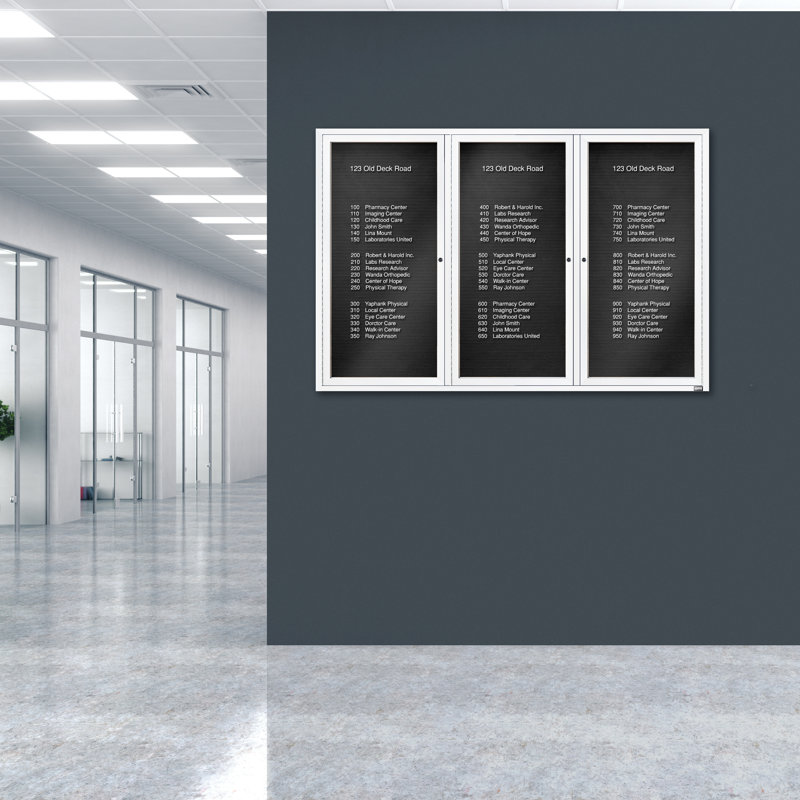 Tableau d'affichage mural fermé pour armoire d'annuaire, Blanc thermolaqué, Trois, 48 po x 72 po