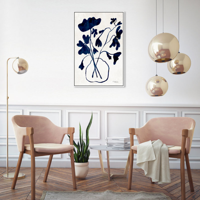 Anemone Vase II - peinture sur toile, Impression encadrée, H 31 po x l 21 po, Blanc
