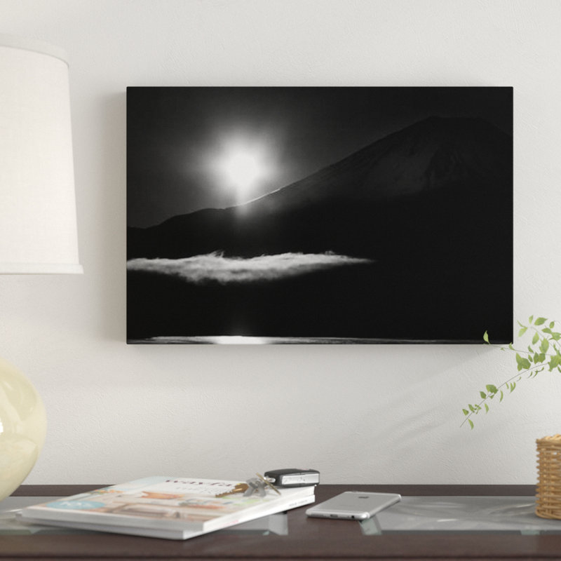 «Light and Darkness», impression sur toile, H 12 po x l 18 po x P 1,5 po, Toile tendue, Pas de tapis