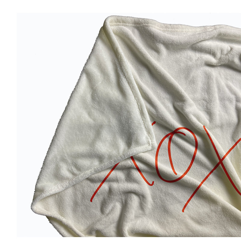 Jeté moderne Xoxo pour la Saint-Valentin, L 50 po x L 60 po, Orange vif