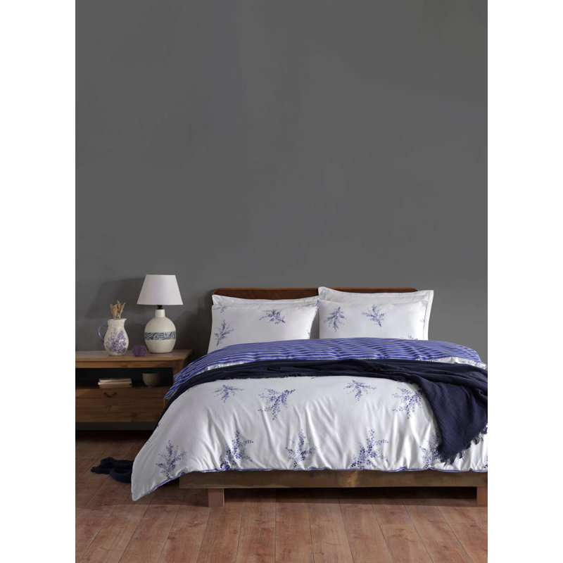 Luxury Super King Quilt Cover Set, 100% Cotton Ranforce, 102.4 x 86.6 inches | 145 Thread Count, Machine Washable, Button & Envelope Closure | Elegant White & Blue Design, Soft & Breathable for Ultimate Comfort