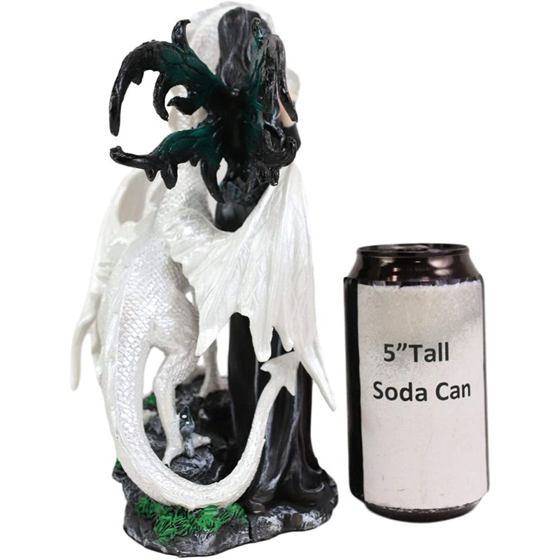 Fantasy & Sci-Fi Figurines & Sculptures
