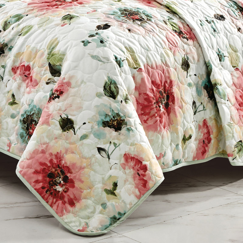 Garden Floral Coverlet, King Bedspread + 2 King Shams