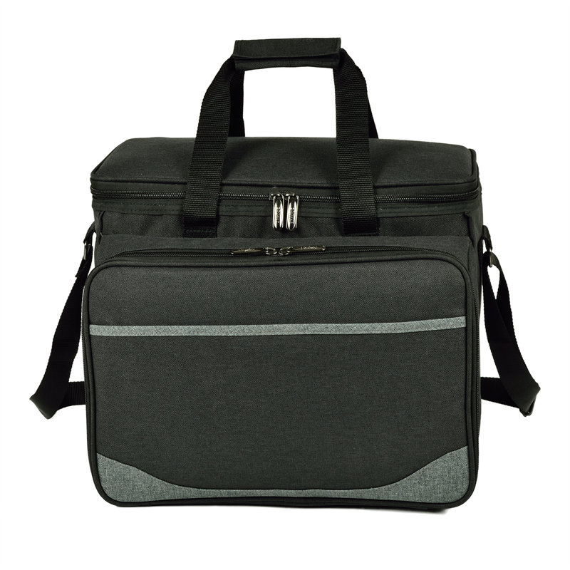 Glacière Red Barrel Studio® avec ensemble de pique-nique pour quatre personnes