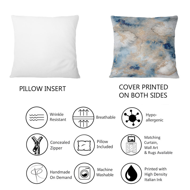 Coussin bleu et doré Marble Clouds I - Modern Printed, 16 po x 16 po