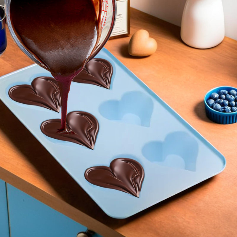 Premier Housewares Zing Silicone Muffin Pan with Lid, Blue
