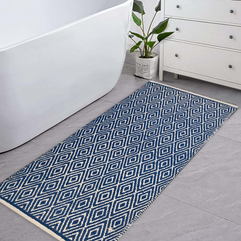 Tapis géométrique en coton tissé à plat à la main bleu marine et ivoire Duenweg, Tapis de couloir 2 pi x 5 pi