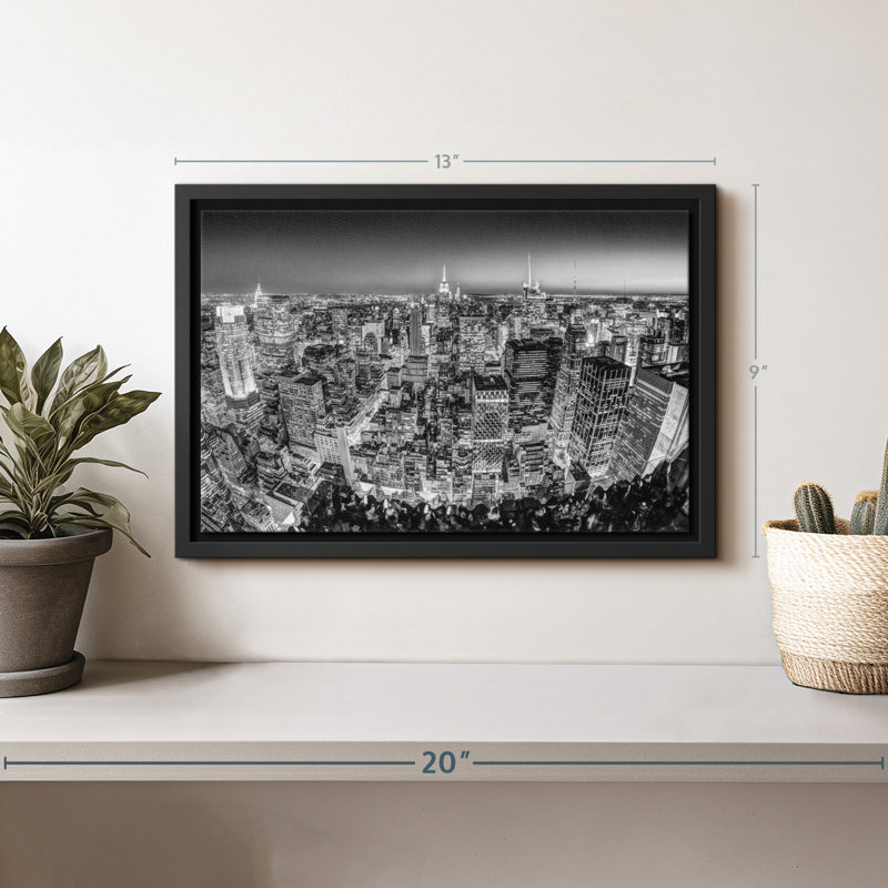 "Manhattan en art mural monochrome", H 9 po x l 13 po