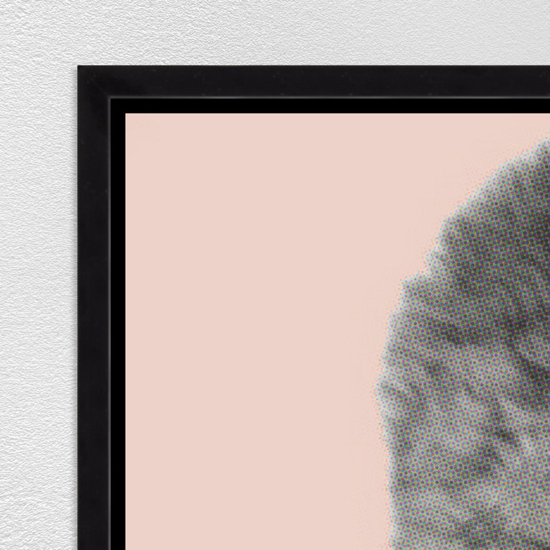 «Poodle Lips» par Jeffrey Goodman - Photographie sur toile, H 37,75 po x l 37,75 po, Verre