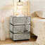 Table de chevet Mirrored - Table d'appoint moderne à 3 tiroirs - Table de bout décorative argentée avec diamants écrasés pour chambre à coucher, dortoir et salon, l 17,7 po x P 13,8 po x H 23,6 po